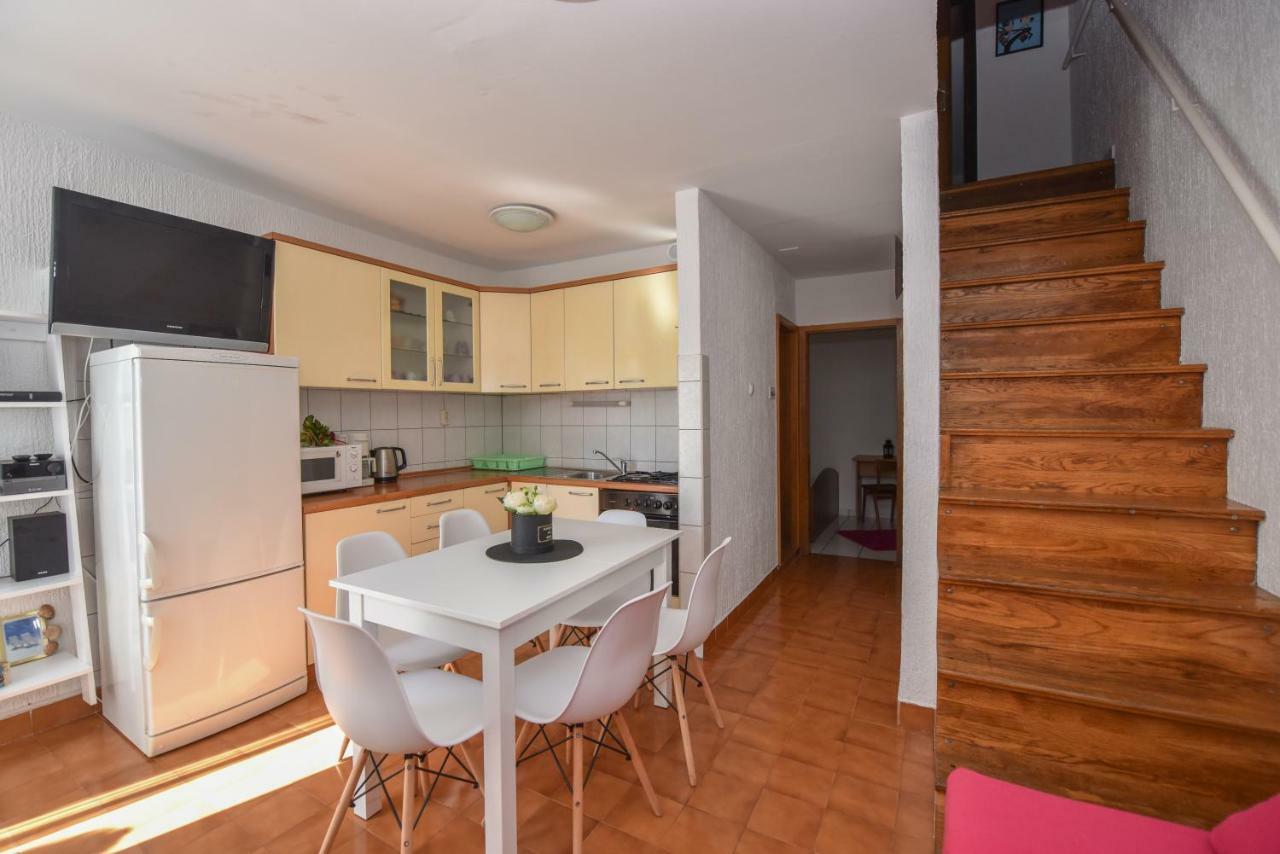 Apartment Tinateo, Gajac 诺瓦利娅 外观 照片